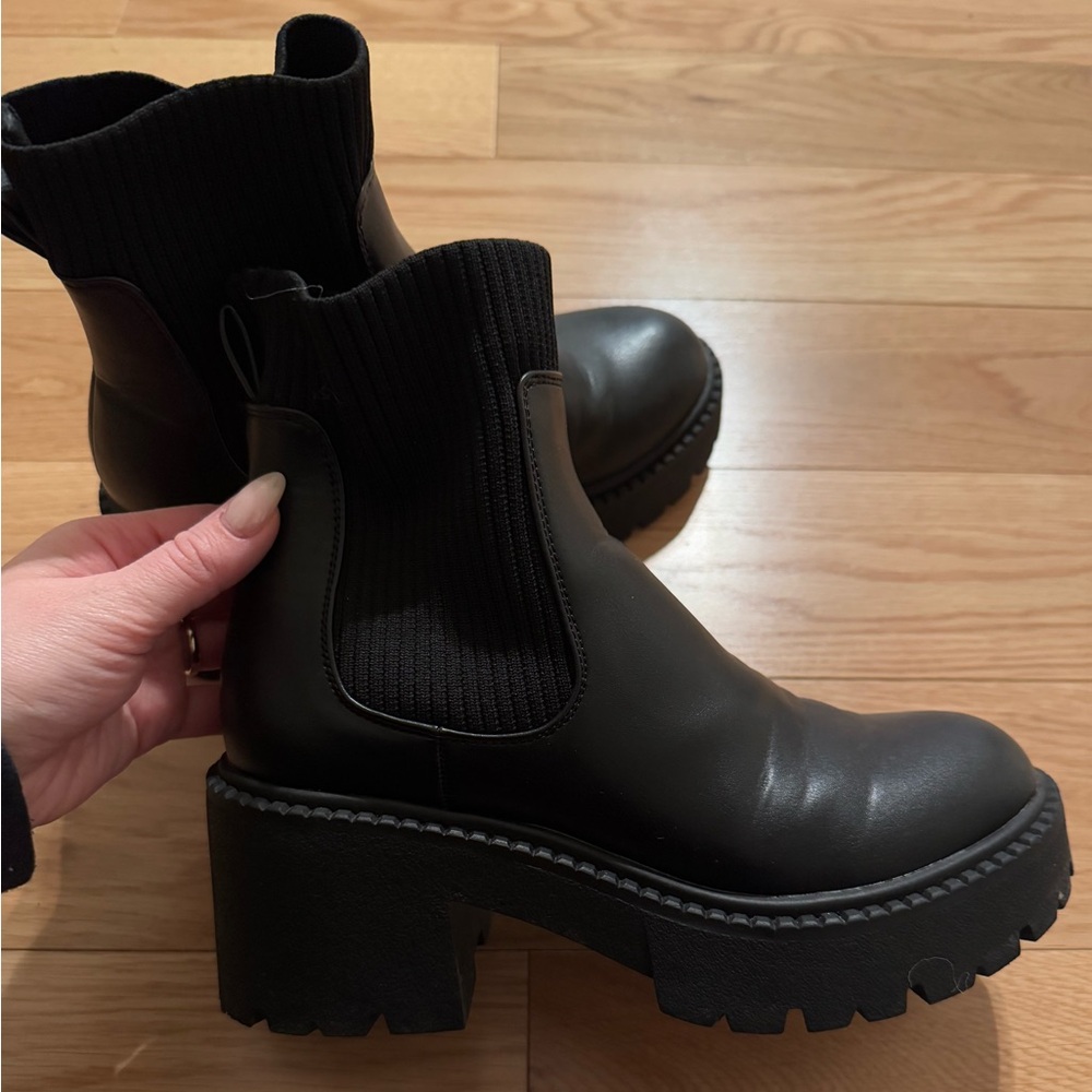 Madden Girl black booties